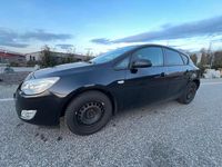 Gebraucht Opel Astra Design Edition 140 PS (102 kW) 2011 Schwarz Limousine