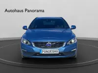 Gebraucht Volvo V60 Momentum 181 PS (133 kW) 2015 Blau Kombi