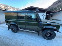 Gebraucht Land Rover Defender 122 PS (89 kW) 2011 Grün SUV