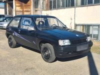 Usado Opel Corsa 45 HP (33 kW) 1992 Preto Citadino