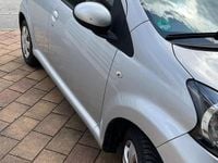 Gebraucht Toyota Aygo Basis 68 PS (50 kW) 2009 Grau Kleinwagen