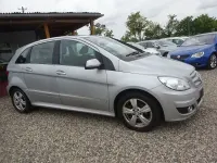 Gebraucht Mercedes B200 140 PS (102 kW) 2010 Silber Van / Kleinbus