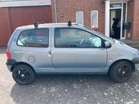 Second-hand Renault Twingo Expression 58 CP (42 kW) 2003 Albastru Hatchback