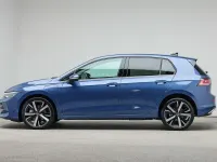 Ny VW Golf VIII Style 204 HK (150 kW) 2026 Blå Sedan