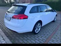 Gebraucht Opel Insignia Sport 220 PS (161 kW) 2012 Weiß Kombi
