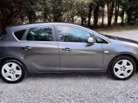 Gebraucht Opel Astra 115 PS (84 kW) 2010 Grau Kleinwagen