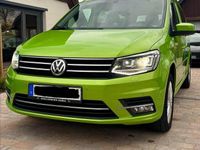 Gebraucht VW Caddy Highline 102 PS (75 kW) 2016 Grün Van / Kleinbus