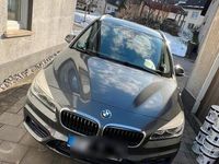 Gebraucht BMW 218 2016 Grau Kombi