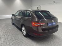 Gebraucht Skoda Superb Style 190 PS (139 kW) 2017 Braun (magneticbraunmet.) Kombi