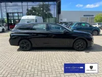 Neu Peugeot 308 SW Style 131 PS (96 kW) 2026 Schwarz Kombi