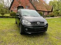 Second-hand VW up! 67 CP (49 kW) 2019 Negru Hatchback