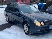 Gebraucht Mercedes E220 Classic 150 PS (110 kW) 2003 Kombi