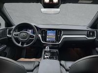 Gebraucht Volvo V60 Plus 253 PS (186 kW) 2022 Platinum grey Kombi