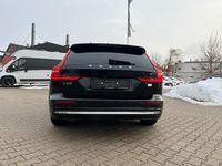 Gebraucht Volvo V60 Plus 455 PS (334 kW) 2022 Onyx black / metallic Kombi
