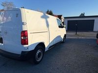 Gebraucht Opel Vivaro 122 PS (89 kW) 2019 Weiß Van / Kleinbus