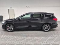 Gebraucht Ford Focus ST-Line X 155 PS (114 kW) 2021 Schwarz (obsidianschwarzmet.) Kombi