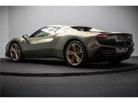 Gebraucht Ferrari 296 901 PS (662 kW) 2023 Grün