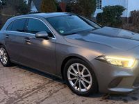 Gebraucht Mercedes A200 150 PS (110 kW) 2019 Grau Limousine