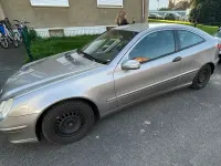 Gebraucht Mercedes C180 143 PS (105 kW) 2003 Grau Coupé