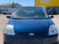 Gebraucht Ford Fiesta 60 PS (44 kW) 2004 Blau Kleinwagen