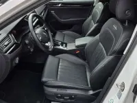 Gebraucht Skoda Superb LAURIN & KLEMENT 218 PS (160 kW) 2021 Weiß Kombi
