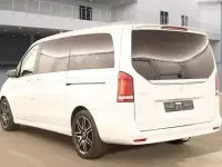 Gebraucht Mercedes V220 AMG line 163 PS (119 kW) 2022 Bergkristallweiß metallic Van / Kleinbus