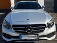 Gebraucht Mercedes E220 Night 194 PS (142 kW) 2019 Silber Limousine