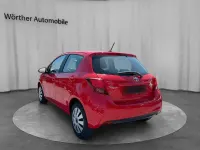 Gebraucht Toyota Yaris Comfort 99 PS (72 kW) 2014 Rot Kleinwagen