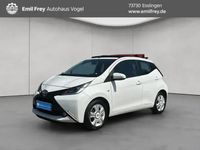 Gebraucht Toyota Aygo Edition-S 69 PS (50 kW) 2017 Silver mica metallic Kleinwagen