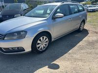 Gebraucht VW Passat Trendline 140 PS (102 kW) 2012 Silber Kombi