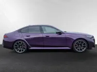 Używany BMW M5 Performance 727 KM (534 kW) 2025 Purpurowy Sedan/Limuzyna