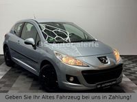 Gebraucht Peugeot 207 73 PS (53 kW) 2010 Silber Kleinwagen