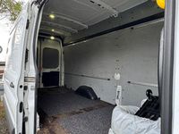 Second-hand Ford Transit 131 CP (96 kW) 2018 Alb Monovolum