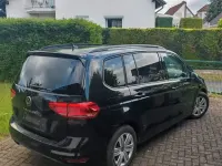Gebraucht VW Touran Active 150 PS (110 kW) 2022 Schwarz Van / Kleinbus