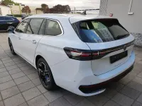Neu VW Passat R-line 193 PS (141 kW) 2026 Weiß Kombi