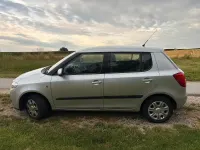 Gebraucht Skoda Fabia 60 PS (44 kW) 2009 Silber Kleinwagen