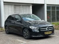 Gebraucht Mercedes B180 116 PS (85 kW) 2020 Schwarz Kleinwagen
