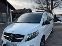 Gebraucht Mercedes V300 237 PS (174 kW) 2023 Weiß Van / Kleinbus