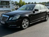 Gebraucht Mercedes E220 Avantgarde 170 PS (125 kW) 2012 Schwarz Limousine