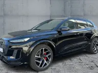 Gebraucht Audi Q6 e-tron S-Line 285 kW (388 PS) 2025 Mythosschwarz metallic SUV