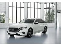 Gebraucht Mercedes E300 197 PS (144 kW) 2024 Weiss manufaktur lack manufaktur opalithweiss bright Kombi