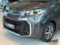 Gebraucht Toyota Proace Verso Team 177 PS (130 kW) 2024 Grau Kombi