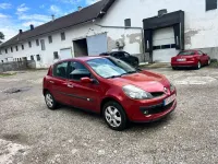 Gebraucht Renault Clio III 75 PS (55 kW) 2007 Rot Limousine
