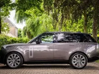 Gebraucht Land Rover Range Rover First Edition 400 PS (294 kW) 2022 Grau SUV