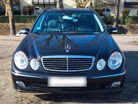 Gebraucht Mercedes E220 Avantgarde 150 PS (110 kW) 2004 Schwarz Kombi