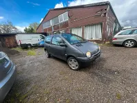 Używany Renault Twingo 75 KM (55 kW) 2003 Żółty Hatchback