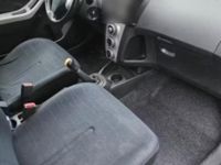 Gebraucht Toyota Yaris 69 PS (50 kW) 2007 Grau Kleinwagen