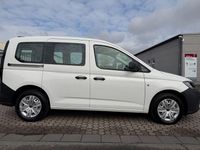 Gebraucht VW Caddy Basis 122 PS (89 kW) 2023 Weiß Van / Kleinbus