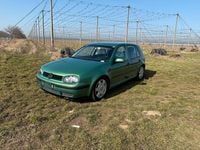 Gebraucht VW Golf IV 75 PS (55 kW) 2001 Grün Kleinwagen