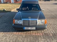 Gebraucht Mercedes E250 1992 Grau